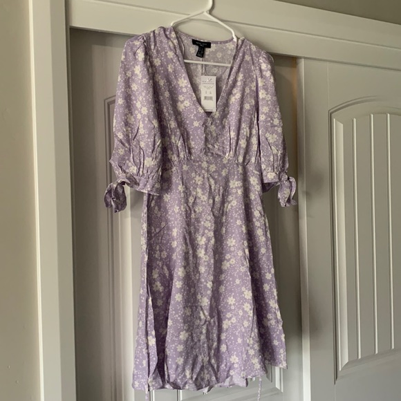 New Look Tall V Neck Mini Dress - Picture 1 of 3